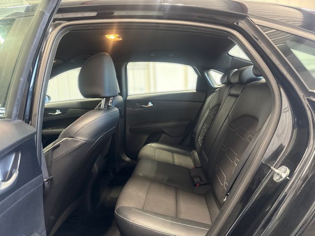 2023 Kia FORTE GT LINE 2023 Kia FORTE GT LINE