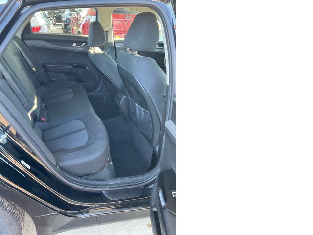 2023 Kia K5 LXS 2023 Kia K5 LXS