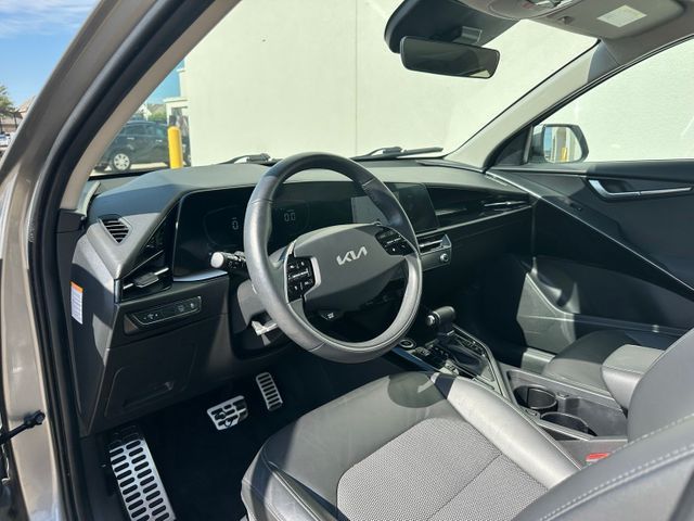 2023 Kia Niro EX Touring 
