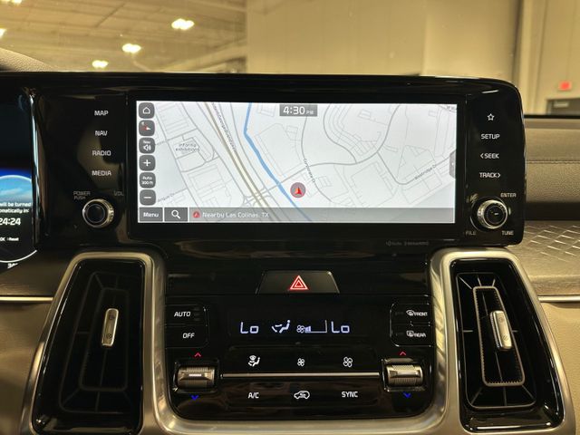 2023 Kia Sorento SX Panoramic Sunroof 12.3" Cluster | Irving, Texas | Hopper Motorplex 2023 Kia Sorento SX Panoramic Sunroof 12.3" Cluster | Irving, Texas | Hopper Motorplex