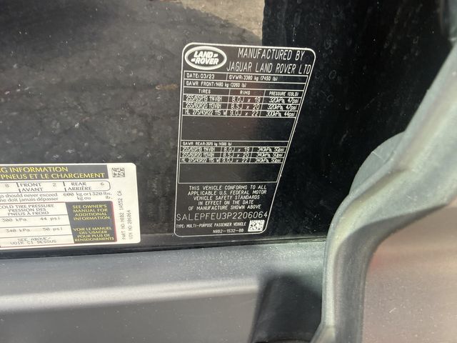 2023 Land Rover Defender 130 SE