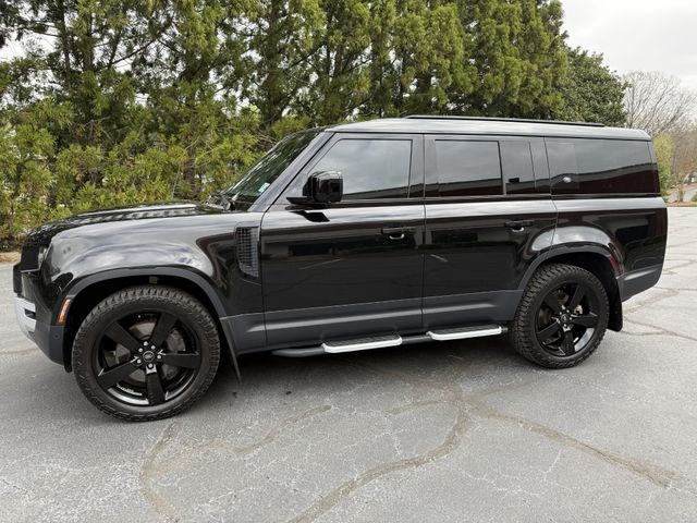 2023 Land Rover Defender 130 SE
