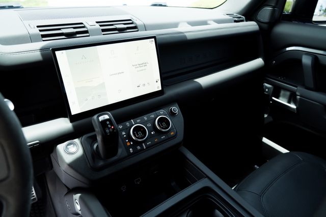 2023 Land Rover Defender 110 V8 | Orlando, FL | Ultimate Auto 2023 Land Rover Defender 110 V8 | Orlando, FL | Ultimate Auto