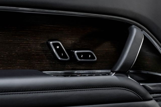 2023 Land Rover Range Rover P530 Autobiography LWB Shadow Exterior Pkg REAR TV | Dallas, TX | East Dallas Diesel 2023 Land Rover Range Rover P530 Autobiography LWB Shadow Exterior Pkg REAR TV | Dallas, TX | East Dallas Diesel