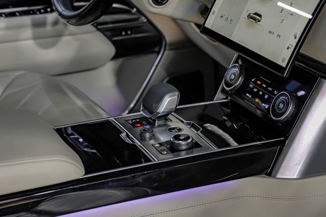 2023 Land Rover Range Rover Autobiography LIGURIAN SATIN Deployable Steps 23" | Dallas, TX | East Dallas Diesel 2023 Land Rover Range Rover Autobiography LIGURIAN SATIN Deployable Steps 23" | Dallas, TX | East Dallas Diesel