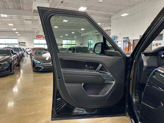 2023 Land Rover Range Rover SE AWD Shadow Exterior Pack 22" Gloss Black Win... | Irving, Texas | Hopper Motorplex 2023 Land Rover Range Rover SE AWD Shadow Exterior Pack 22" Gloss Black Win... | Irving, Texas | Hopper Motorplex