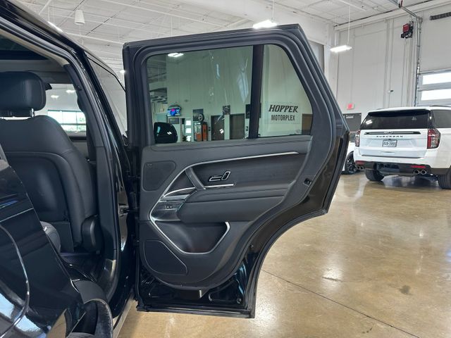 2023 Land Rover Range Rover SE AWD Shadow Exterior Pack 22" Gloss Black Win... | Irving, Texas | Hopper Motorplex 2023 Land Rover Range Rover SE AWD Shadow Exterior Pack 22" Gloss Black Win... | Irving, Texas | Hopper Motorplex
