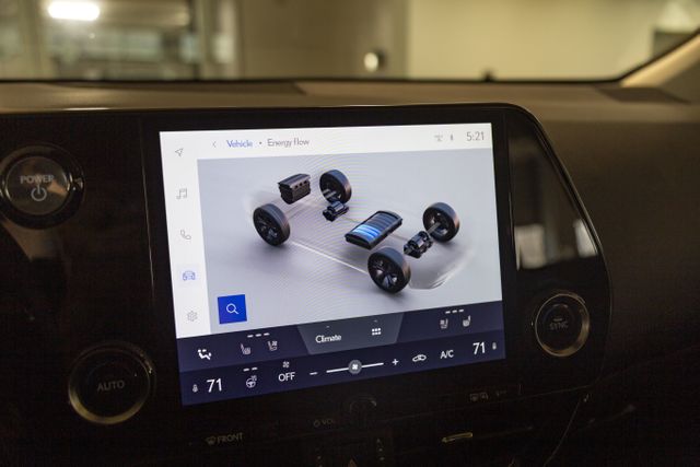 2023 Lexus NX 350h Premium New Style AWD 41 mpg hybrid