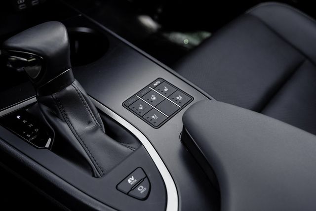 2023 Lexus UX 250h Premium 2023 Lexus UX 250h Premium