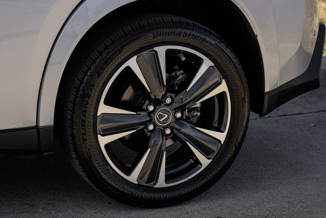 2023 Lexus UX 250h Premium 2023 Lexus UX 250h Premium