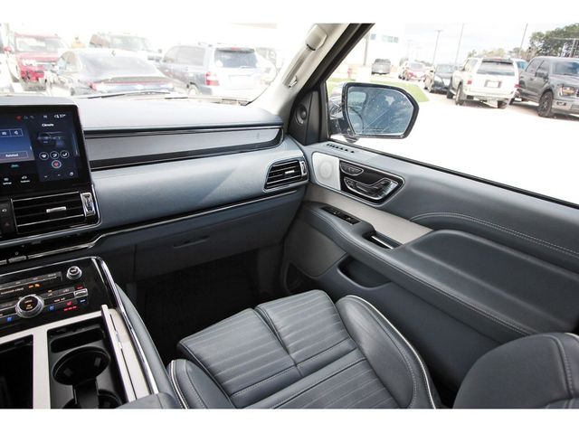 2023 Lincoln Navigator Black Label