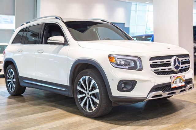 2023 Mercedes-Benz GLB 250 at Autosource, photo 2