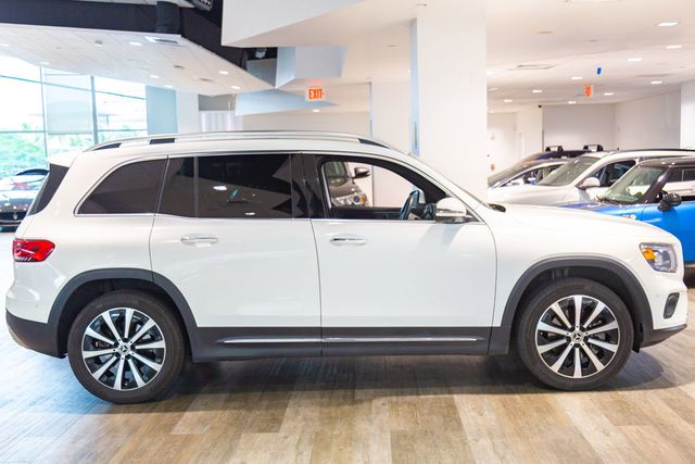 2023 Mercedes-Benz GLB 250 at Autosource, photo 4