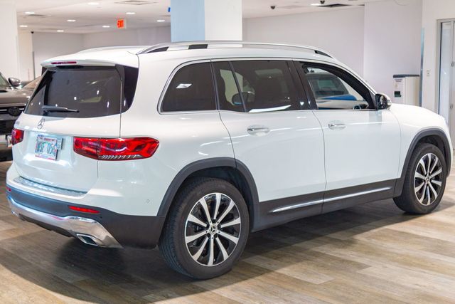 2023 Mercedes-Benz GLB 250 at Autosource, photo 5