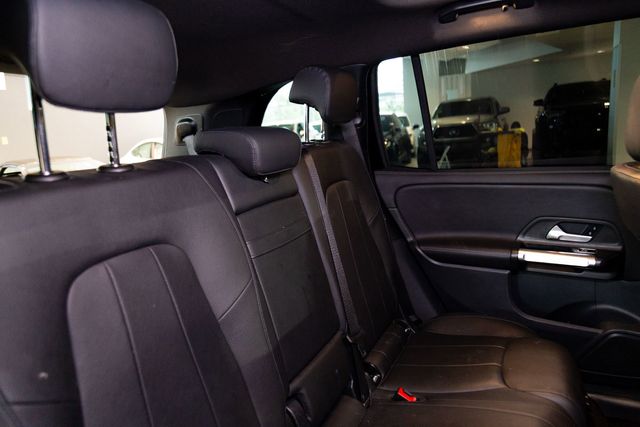 2023 Mercedes-Benz GLB 250