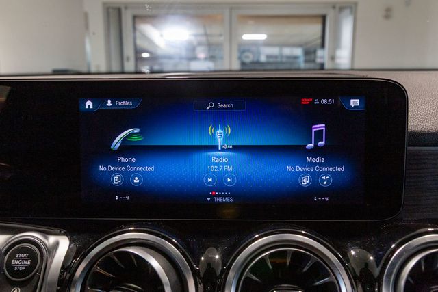 2023 Mercedes-Benz GLB 250