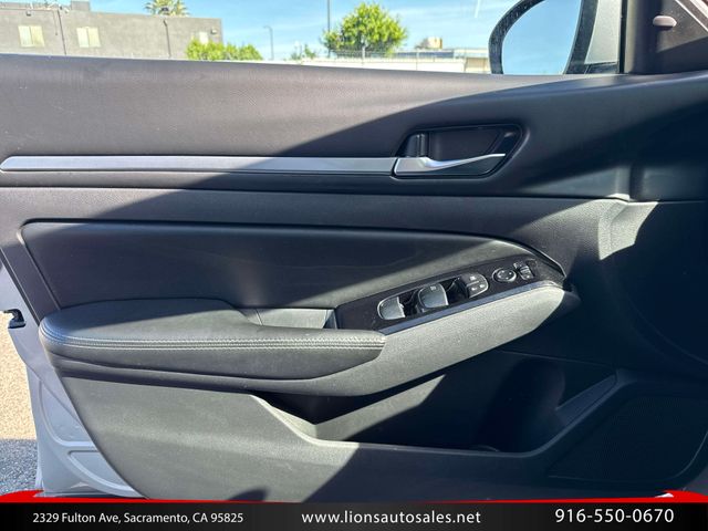 2023 Nissan Altima 2.5 SV