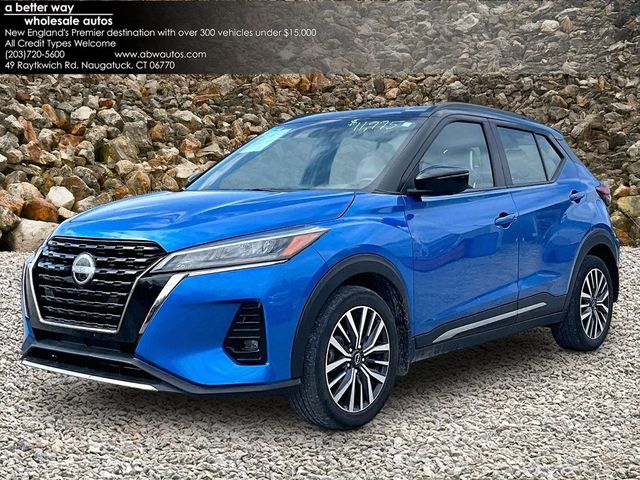 2023 Nissan Kicks SR