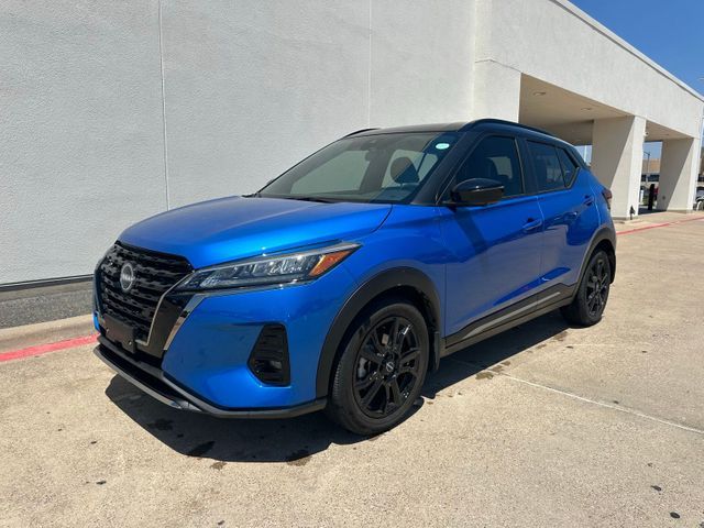 2023 Nissan Kicks SR