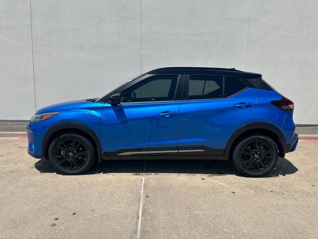 2023 Nissan Kicks SR