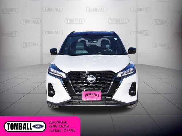 2023 Nissan Kicks SR