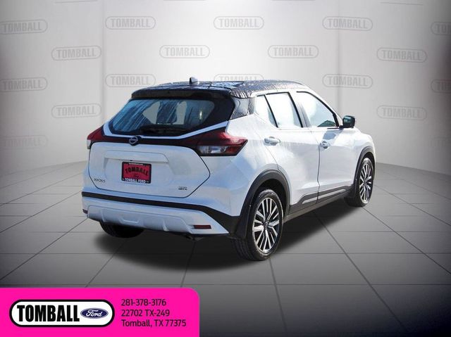 2023 Nissan Kicks SR