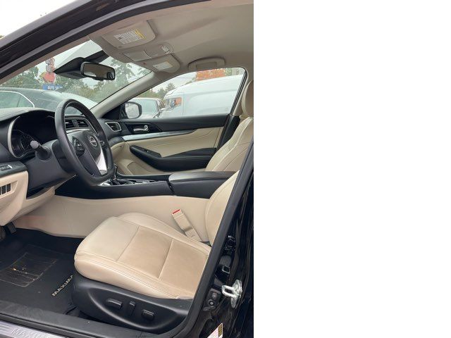 2023 Nissan Maxima 3.5 SV 2023 Nissan Maxima 3.5 SV