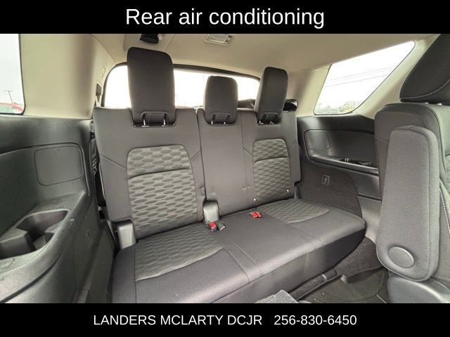 2023 Nissan Pathfinder SV