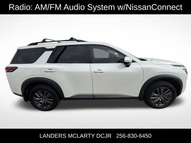 2023 Nissan Pathfinder SV