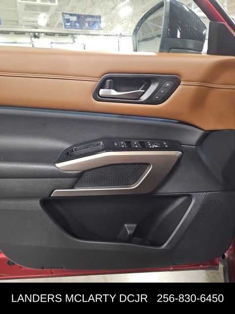 2023 Nissan Pathfinder Platinum