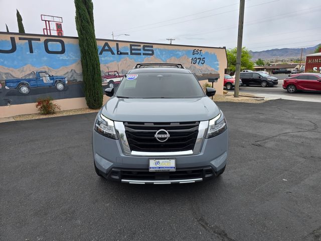 2023 Nissan Pathfinder SL