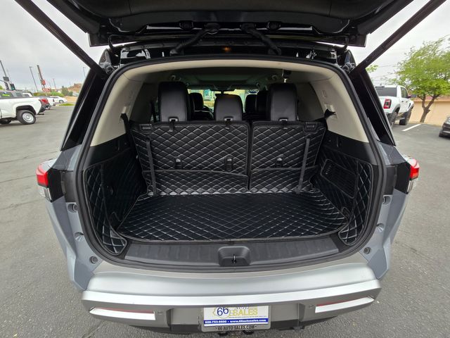 2023 Nissan Pathfinder SL