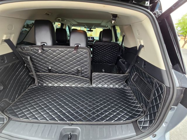 2023 Nissan Pathfinder SL 2023 Nissan Pathfinder SL