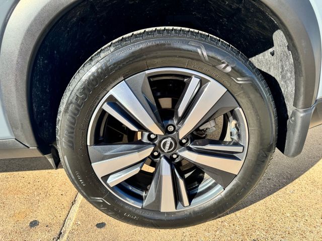 2023 Nissan Rogue SL 8" Touchscreen Leather Package | Irving, Texas | Hopper Motorplex