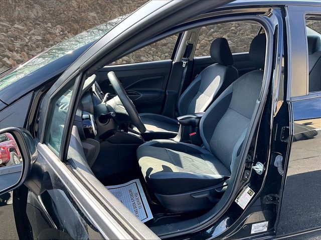 2023 Nissan Versa SV