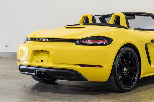 2023 Porsche 718 Boxster S AUTO,PREM PKG,BACK-UP CAM,20IN WHLS,4k | Carrollton, TX | Texas Vehicle Exchange 2023 Porsche 718 Boxster S AUTO,PREM PKG,BACK-UP CAM,20IN WHLS,4k | Carrollton, TX | Texas Vehicle Exchange