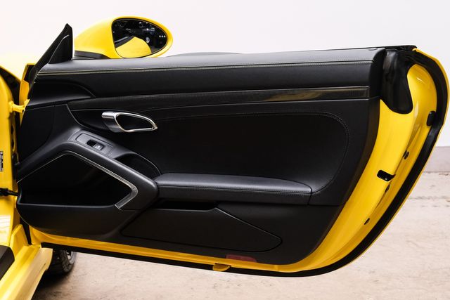 2023 Porsche 718 Boxster S AUTO,PREM PKG,BACK-UP CAM,20IN WHLS,4k | Carrollton, TX | Texas Vehicle Exchange 2023 Porsche 718 Boxster S AUTO,PREM PKG,BACK-UP CAM,20IN WHLS,4k | Carrollton, TX | Texas Vehicle Exchange