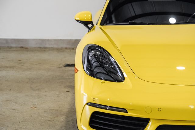 2023 Porsche 718 Boxster S AUTO,PREM PKG,BACK-UP CAM,20IN WHLS,4k | Carrollton, TX | Texas Vehicle Exchange 2023 Porsche 718 Boxster S AUTO,PREM PKG,BACK-UP CAM,20IN WHLS,4k | Carrollton, TX | Texas Vehicle Exchange