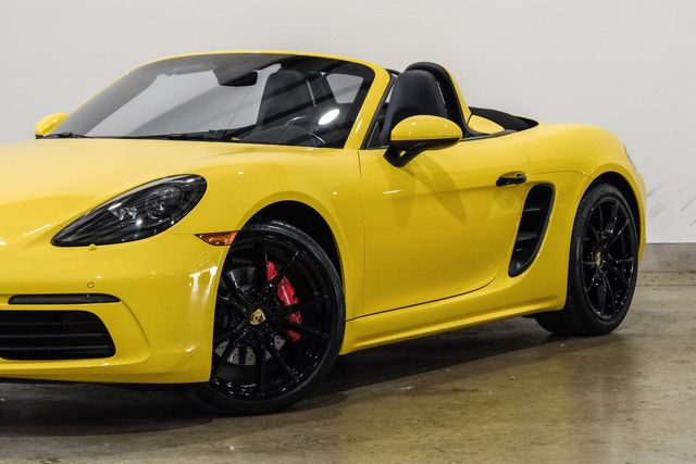 2023 Porsche 718 Boxster S AUTO,PREM PKG,BACK-UP CAM,20IN WHLS,4k | Carrollton, TX | Texas Vehicle Exchange 2023 Porsche 718 Boxster S AUTO,PREM PKG,BACK-UP CAM,20IN WHLS,4k | Carrollton, TX | Texas Vehicle Exchange