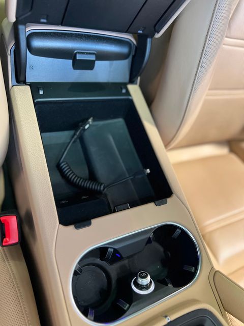 2023 Porsche Cayenne Platinum Edition | Longwood, FL | Millenia Motors 2023 Porsche Cayenne Platinum Edition | Longwood, FL | Millenia Motors