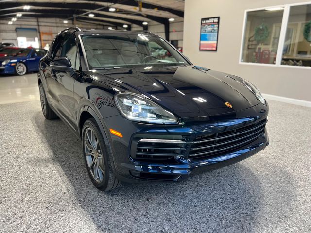 2023 Porsche Cayenne Platinum Edition | Longwood, FL | Millenia Motors 2023 Porsche Cayenne Platinum Edition | Longwood, FL | Millenia Motors