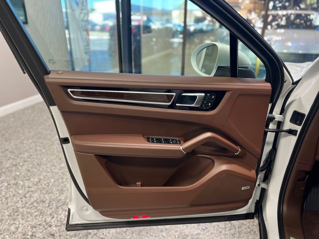 2023 Porsche Cayenne Platinum Edition | Longwood, FL | Millenia Motors 2023 Porsche Cayenne Platinum Edition | Longwood, FL | Millenia Motors