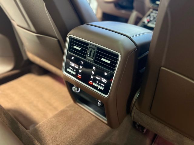 2023 Porsche Cayenne Platinum Edition | Longwood, FL | Millenia Motors 2023 Porsche Cayenne Platinum Edition | Longwood, FL | Millenia Motors