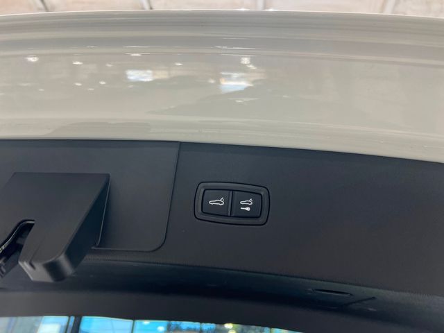 2023 Porsche Cayenne Platinum Edition | Longwood, FL | Millenia Motors 2023 Porsche Cayenne Platinum Edition | Longwood, FL | Millenia Motors