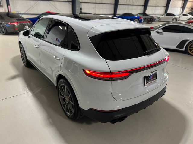 2023 Porsche Cayenne Platinum Edition | Longwood, FL | Millenia Motors