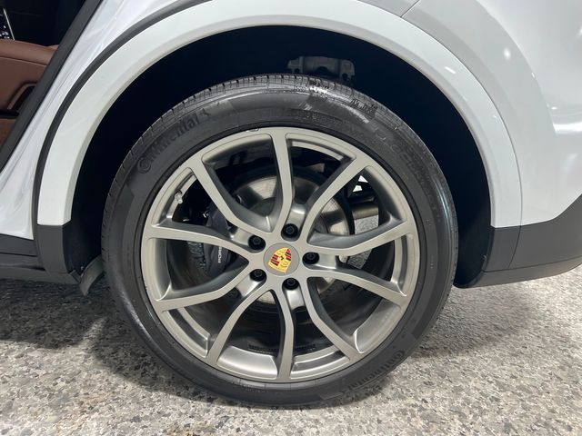 2023 Porsche Cayenne Platinum Edition | Longwood, FL | Millenia Motors 2023 Porsche Cayenne Platinum Edition | Longwood, FL | Millenia Motors