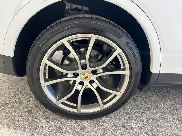 2023 Porsche Cayenne Platinum Edition | Longwood, FL | Millenia Motors 2023 Porsche Cayenne Platinum Edition | Longwood, FL | Millenia Motors