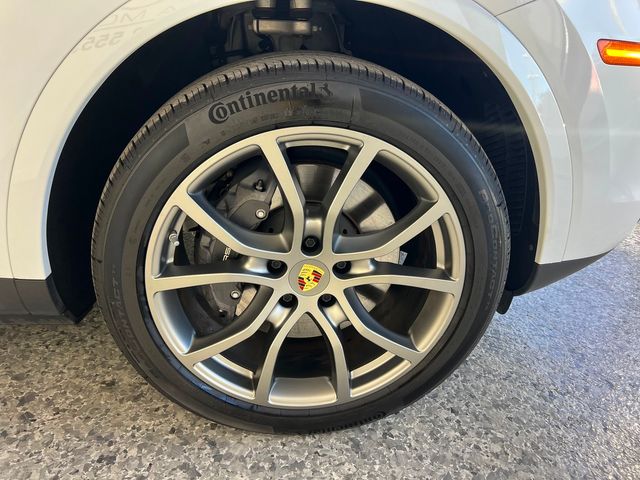 2023 Porsche Cayenne Platinum Edition | Longwood, FL | Millenia Motors