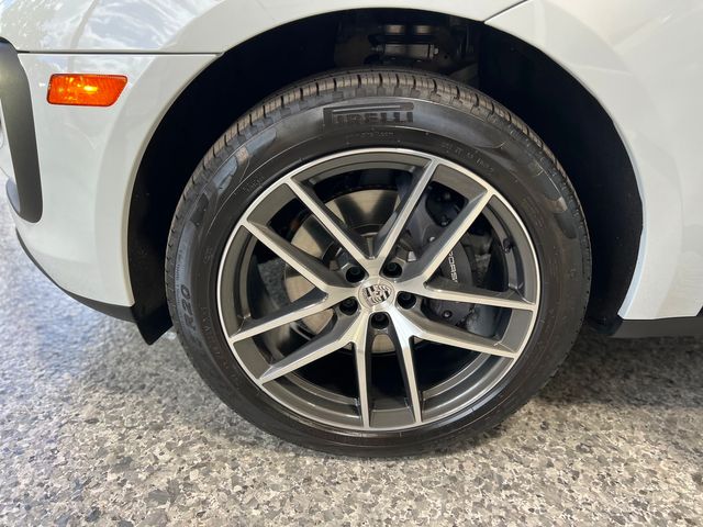 2023 Porsche Macan Base | Longwood, FL | Millenia Motors 2023 Porsche Macan Base | Longwood, FL | Millenia Motors