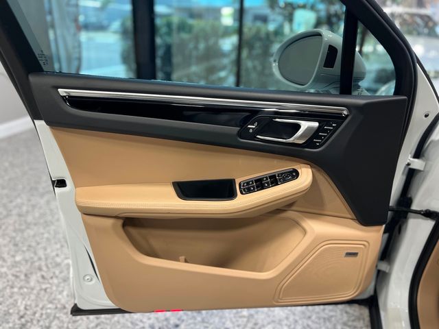 2023 Porsche Macan Base | Longwood, FL | Millenia Motors